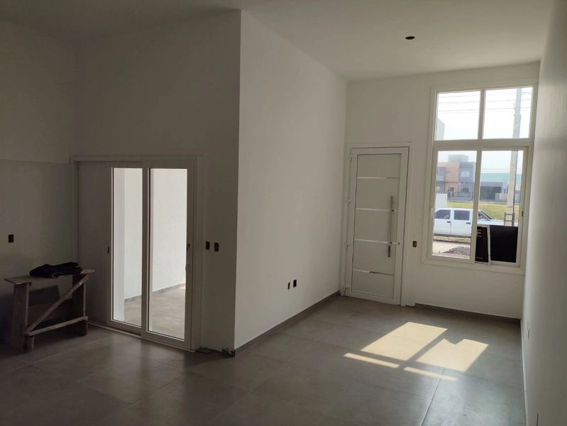Casa 2 Dormitórios, 1 Suíte - Lado Mar!
