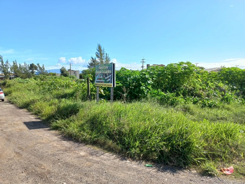 Lote esquina na Avenida Paraguassu!: 10ª foto da galeria de imagens do imóvel
