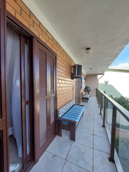 EXCELENTE SOBRADO- EM ÓTIMA LOCALIZAÇÃO PRÓXIMO AO MAR!!!: 2ª foto da galeria de imagens do imóvel