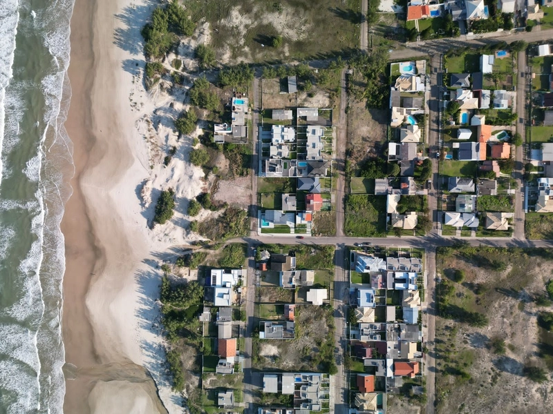 SOBRADO BEIRA MAR EM CAPÃO DA CANOA: 33ª foto da galeria de imagens do imóvel