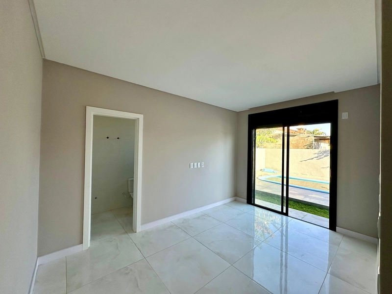 CASA ESTILO CONDOMÍNIO FECHADO - 3 SUÍTES - PRÓXIMO AO MAR: 17ª foto da galeria de imagens do imóvel