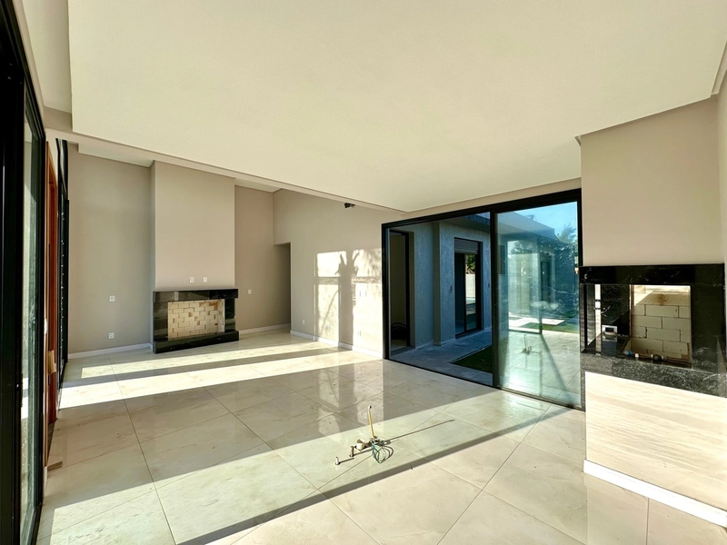 CASA ESTILO CONDOMÍNIO FECHADO - 3 SUÍTES - PRÓXIMO AO MAR: 7ª foto da galeria de imagens do imóvel