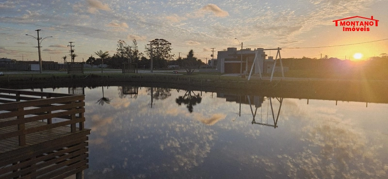 Linda Casa Beira Lago Condomínio Nova Xangrilá!: 6ª foto da galeria de imagens do imóvel