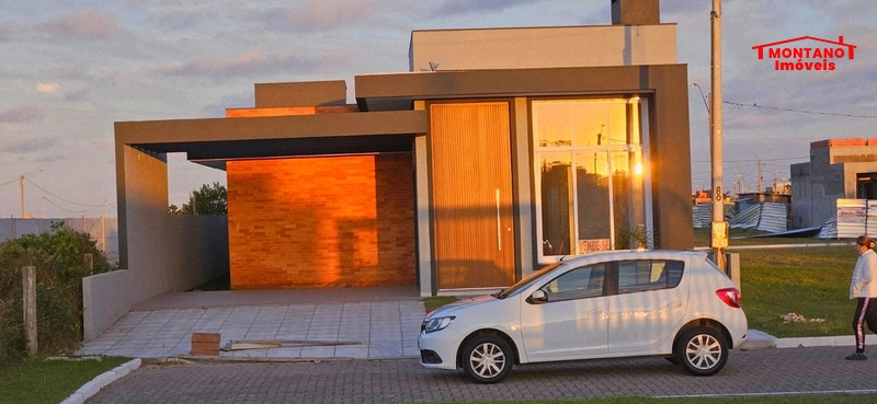 Linda Casa Beira Lago Condomínio Nova Xangrilá!: 4ª foto da galeria de imagens do imóvel