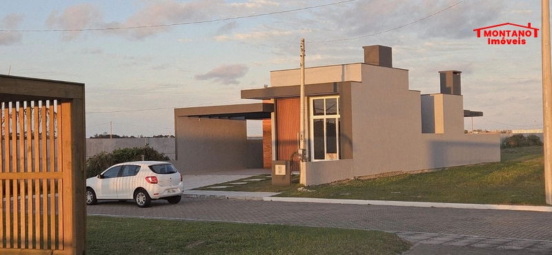 Linda Casa Beira Lago Condomínio Nova Xangrilá!: 3ª foto da galeria de imagens do imóvel