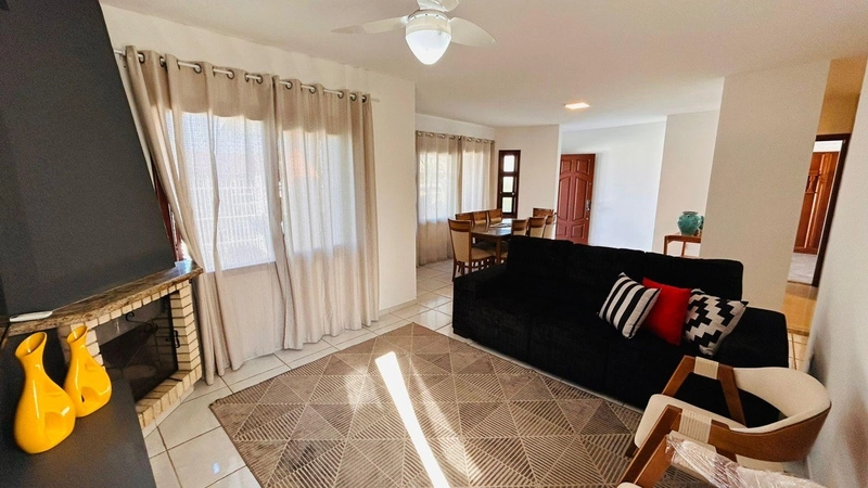 Casa 3 dormitórios poucos metros do mar!: 18ª foto da galeria de imagens do imóvel