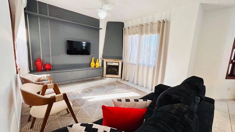 Casa 3 dormitórios poucos metros do mar!: 21ª foto da galeria de imagens do imóvel