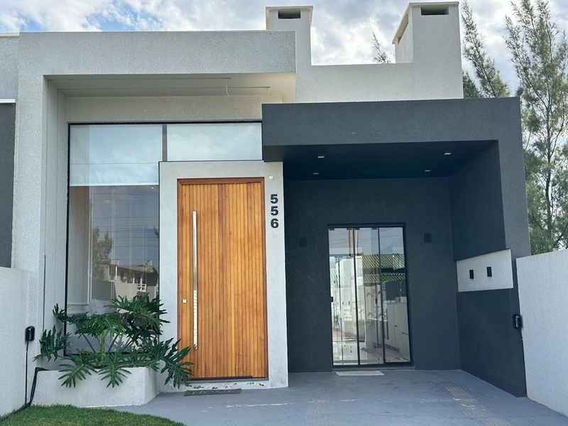 Casa mobiliada poucas quadras do mar: 3ª foto da galeria de imagens do imóvel