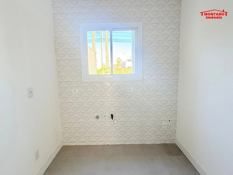 CASA COM 2 DORMITÓRIOS BEM LOCALIZADA !: 2ª foto da galeria de imagens do imóvel