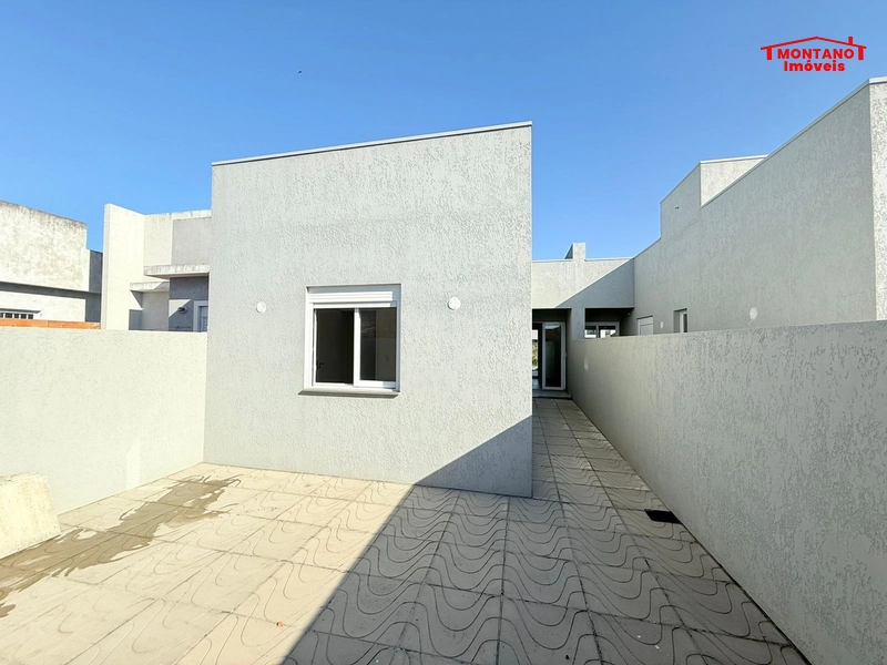 CASA COM 2 DORMITÓRIOS BEM LOCALIZADA !: 4ª foto da galeria de imagens do imóvel