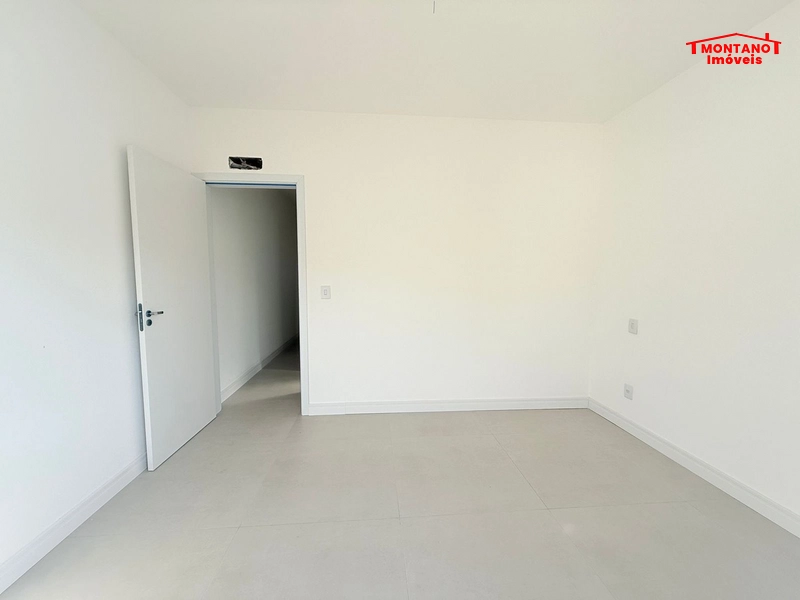 CASA COM 2 DORMITÓRIOS BEM LOCALIZADA !: 17ª foto da galeria de imagens do imóvel
