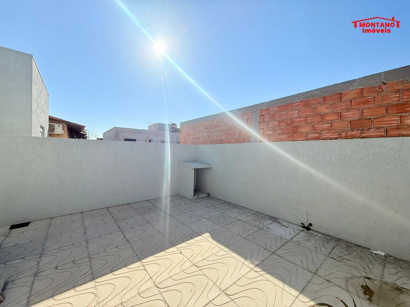 CASA COM 2 DORMITÓRIOS BEM LOCALIZADA !: 9ª foto da galeria de imagens do imóvel