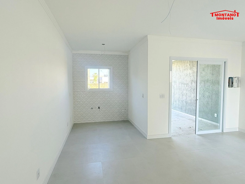 CASA COM 2 DORMITÓRIOS BEM LOCALIZADA !: 7ª foto da galeria de imagens do imóvel