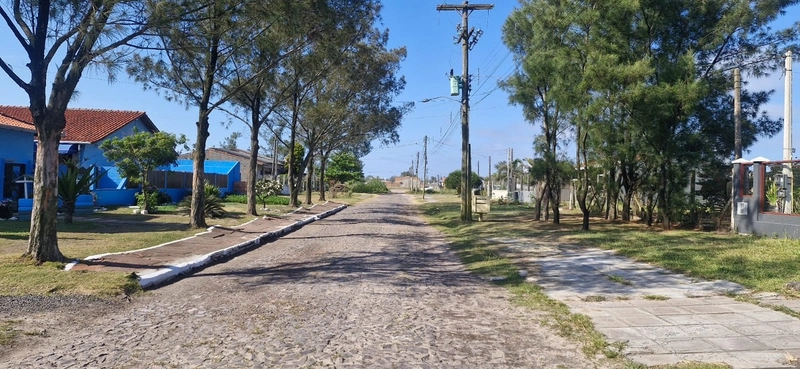 TERRENO 1 QUADRA DO MAR - PRONTO PRA CONSTRUIR !: 5ª foto da galeria de imagens do imóvel