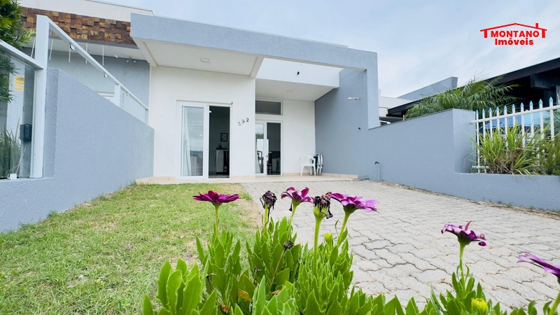 CASA BEM LOCALIZADA COM SUÍTE