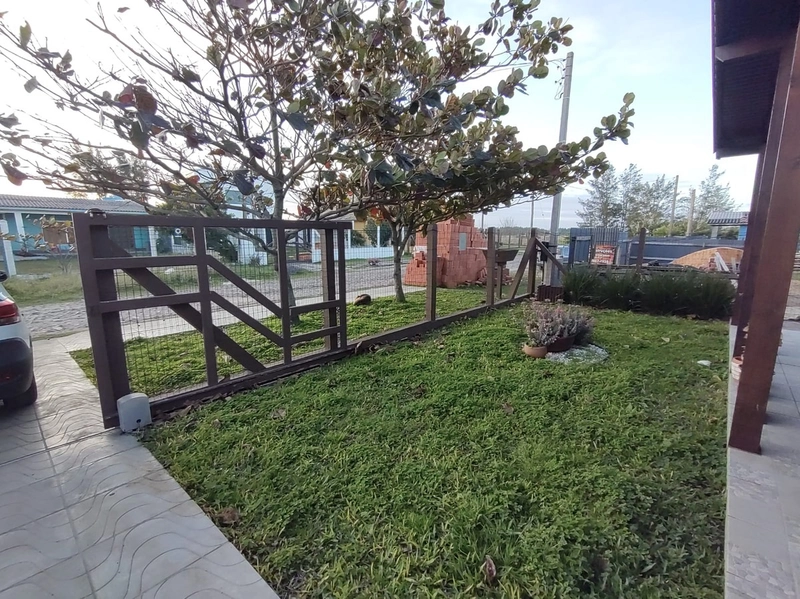 Muito bem localizada no bairro Praia do Barco - A 3 quadras do mar: 1ª foto da galeria de imagens do imóvel