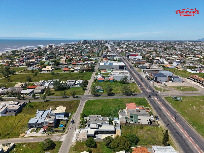 Casa Ampla Com Piscina - 2 Quadras Do Mar!: 5ª foto da galeria de imagens do imóvel