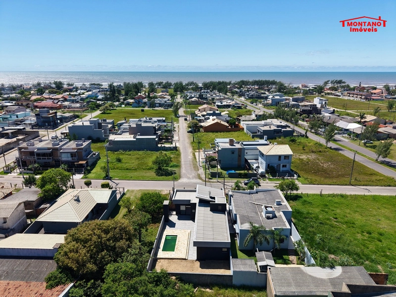 Casa Ampla Com Piscina - 2 Quadras Do Mar!: 4ª foto da galeria de imagens do imóvel