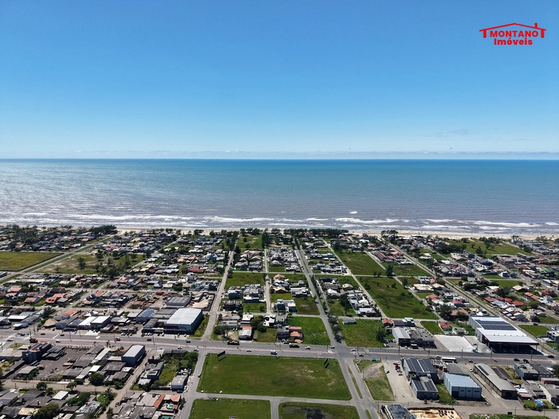 Casa Ampla Com Piscina - 2 Quadras Do Mar!: 6ª foto da galeria de imagens do imóvel