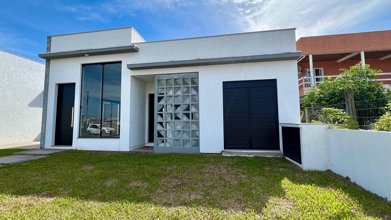 LINDA CASA NA GUARANI - 3 QUARTOS COM SUÍTE: 1ª foto da galeria de imagens do imóvel