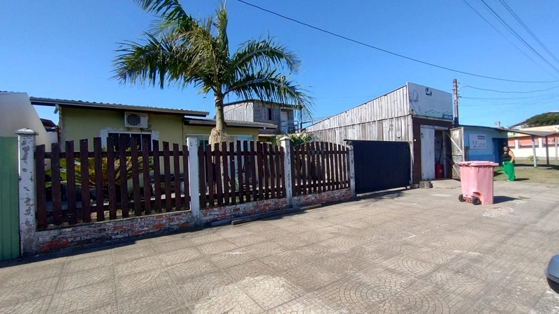 Casa bem localizada em Avenida - Próximo a Estrada do Mar: 25ª foto da galeria de imagens do imóvel