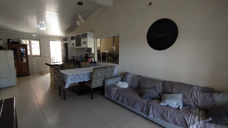 Casa bem localizada em Avenida - Próximo a Estrada do Mar: 2ª foto da galeria de imagens do imóvel