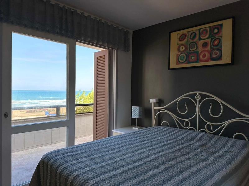 COBERTURA DUPLEX COM TERRAÇO VISTA LIBERADA PARA O MAR E PRAÇA FLÁVIO: 13ª foto da galeria de imagens do imóvel