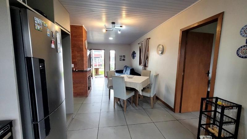 CASA A 2 QUADRAS DO MAR: 5ª foto da galeria de imagens do imóvel