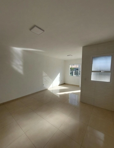 Casa Nova no Vilage - Capão Novo: 3ª foto da galeria de imagens do imóvel