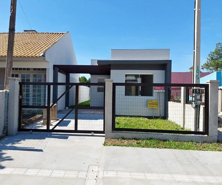 Casa Nova no Vilage - Capão Novo: 1ª foto da galeria de imagens do imóvel