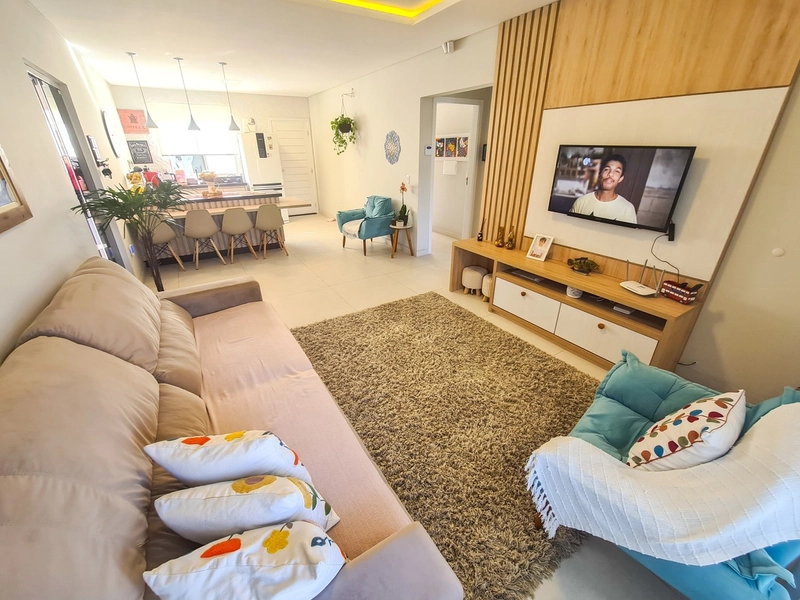 Linda Casa 2 Dorm c/ Suíte - Finamente Mobiliada: 23ª foto da galeria de imagens do imóvel