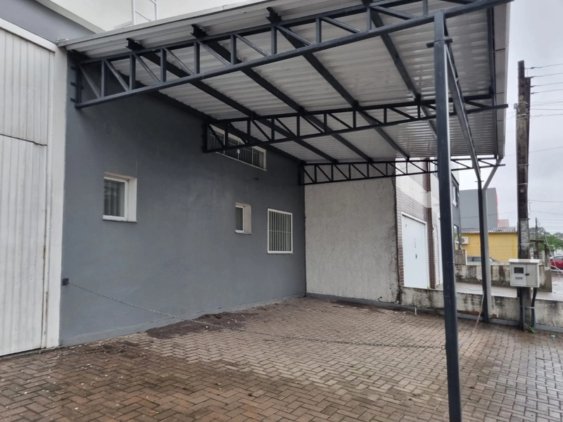 Amplo Pavilhão Bem Localizado Pronto para Uso em Capão da Canoa -RS: 25ª foto da galeria de imagens do imóvel