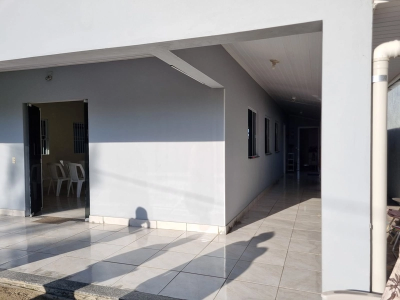 CASA A BEIRA MAR NA PRAIA DO BARCO PRONTA PARA USO - CAPÃO DA CANOA: 5ª foto da galeria de imagens do imóvel