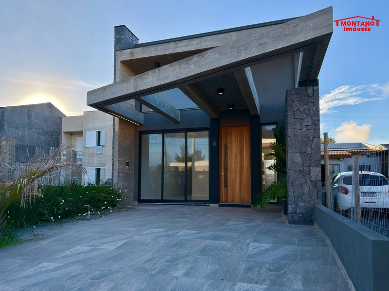 CASA ALTO PADRÃO 3 DORMITÓRIOS (1 SUÍTE) - ROOFTOP COM VISTA MAR