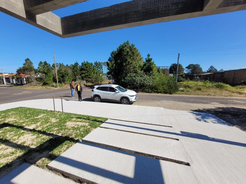 LINDA CASA, NOVA, ÓTIMA LOCALIZAÇÃO EM CAPÃO NOVO VILLAGE: 7ª foto da galeria de imagens do imóvel