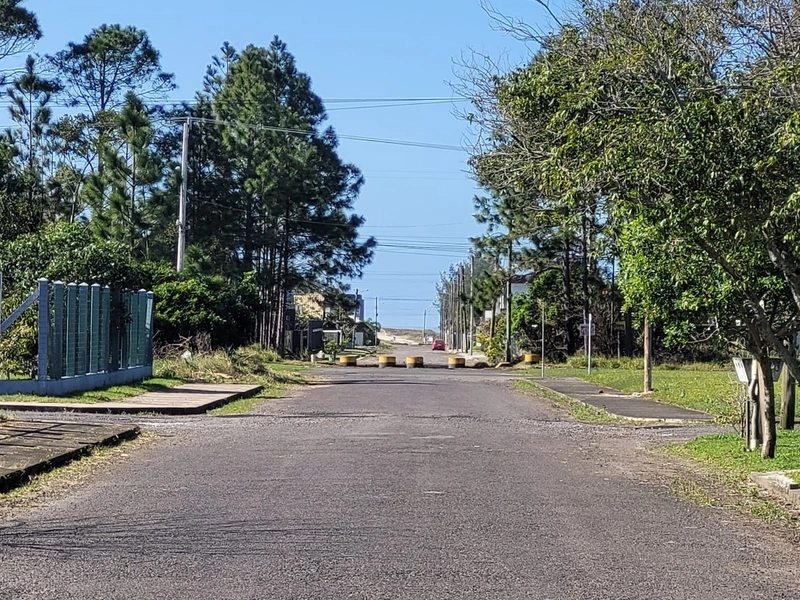LINDA CASA, NOVA, ÓTIMA LOCALIZAÇÃO EM CAPÃO NOVO VILLAGE: 6ª foto da galeria de imagens do imóvel