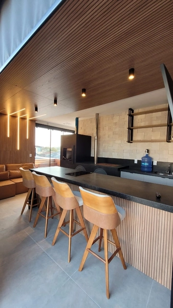CASA DE CINEMA - MOBILIADA E DECORADA COM PISCINA E SPA: 23ª foto da galeria de imagens do imóvel