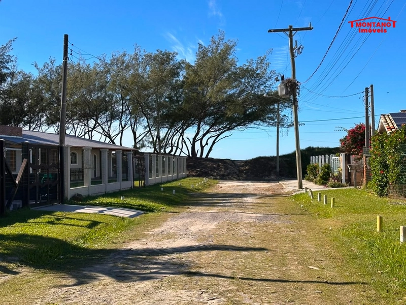 CASA ÓTIMA, MUITO BEM LOCALIZADA PERTO DO MAR, TODA MOBILIADA- GUARANI: 3ª foto da galeria de imagens do imóvel