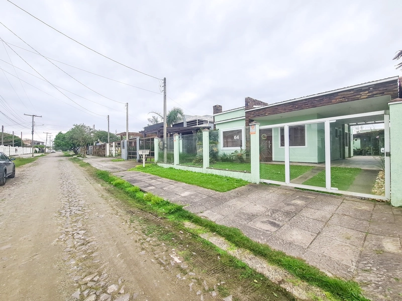 CASA ÓTIMA, MUITO BEM LOCALIZADA PERTO DO MAR, TODA MOBILIADA- GUARANI: 4ª foto da galeria de imagens do imóvel