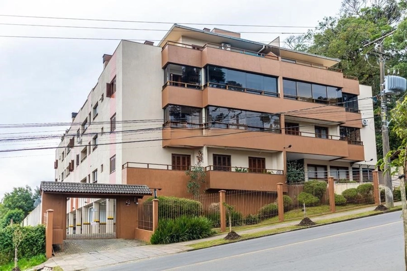 ÓTIMA COBERTURA HORIZONTAL NO CENTRO DE CANELA -RS: 1ª foto da galeria de imagens do imóvel