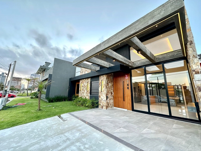 Casa Alto Padrão com Terraço na Zona Nova!: 14ª foto da galeria de imagens do imóvel