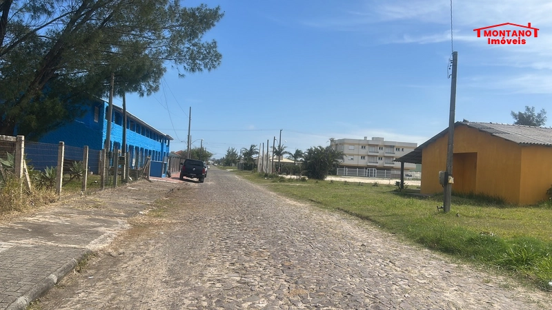 EXCELENTE TERRENO DE ESQUINA: 2ª foto da galeria de imagens do imóvel