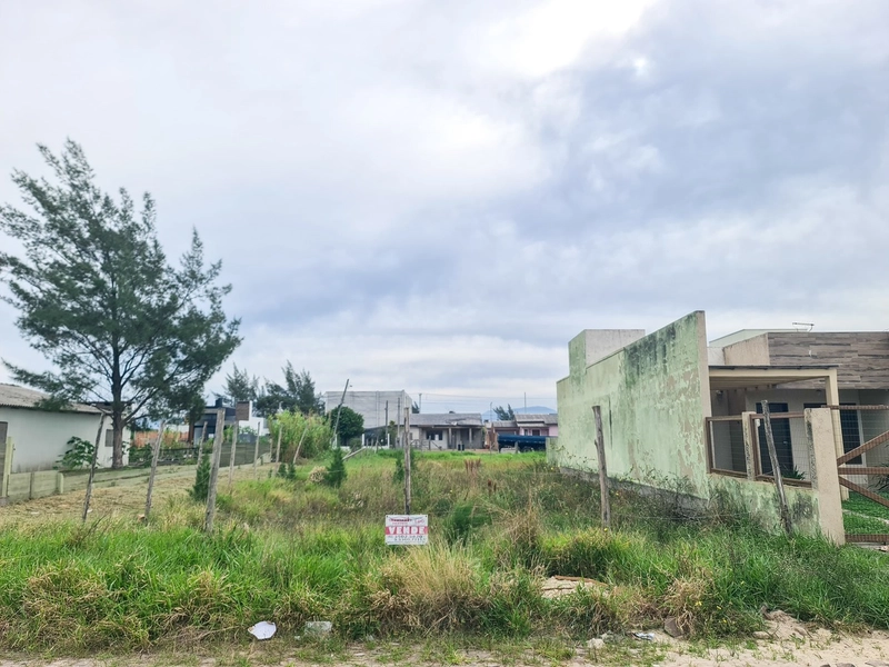 EXCELENTE TERRENO DE ESQUINA: 2ª foto da galeria de imagens do imóvel