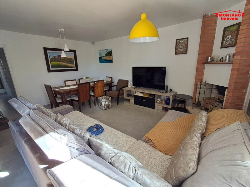 CASA A APENAS DUAS QUADRAS DO MAR!!!!: 5ª foto da galeria de imagens do imóvel