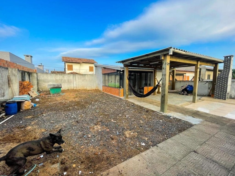 Casa a 150m da praia com 3 dormitórios: 18ª foto da galeria de imagens do imóvel