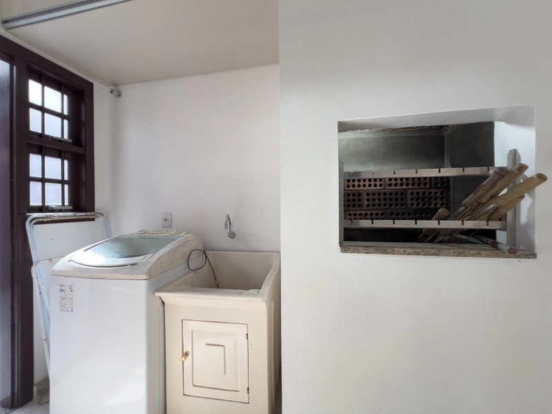 Casa com 3 dormitórios à 190m do mar: 11ª foto da galeria de imagens do imóvel
