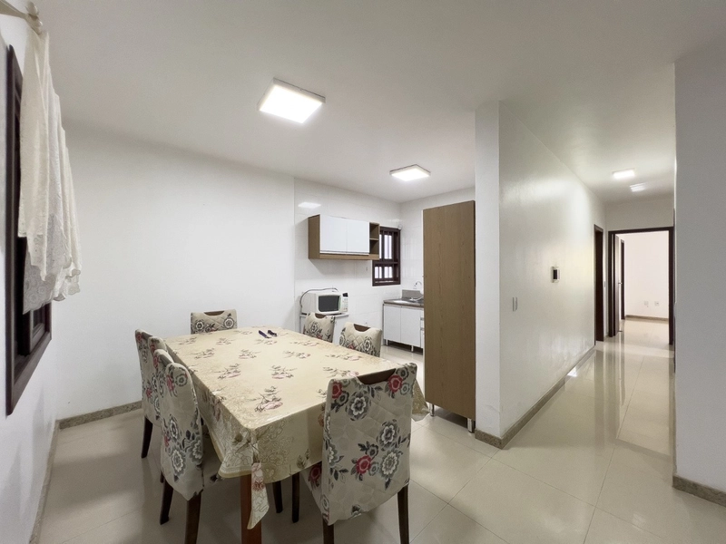 Casa com 3 dormitórios à 190m do mar: 8ª foto da galeria de imagens do imóvel