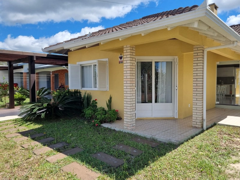 EXCELENTE CASA COM 5 DORMITÓRIOS TODA MOBILIADA EM ARROIO TEIXEIRA: 2ª foto da galeria de imagens do imóvel
