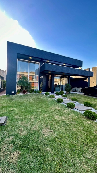 Casa com 3 suítes no condomínio Dubai: 7ª foto da galeria de imagens do imóvel