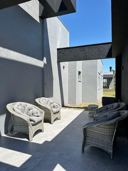 Casa com 3 suítes no condomínio Dubai: 18ª foto da galeria de imagens do imóvel